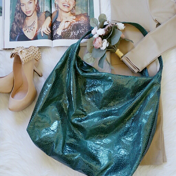 Carlos Falchi Handbags - Authentic Carlos Falchi Large Metallic Green Bag